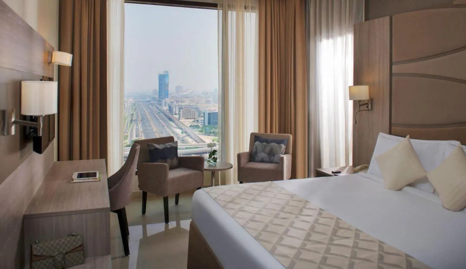 Two Seasons Dubai 4*, фото 9