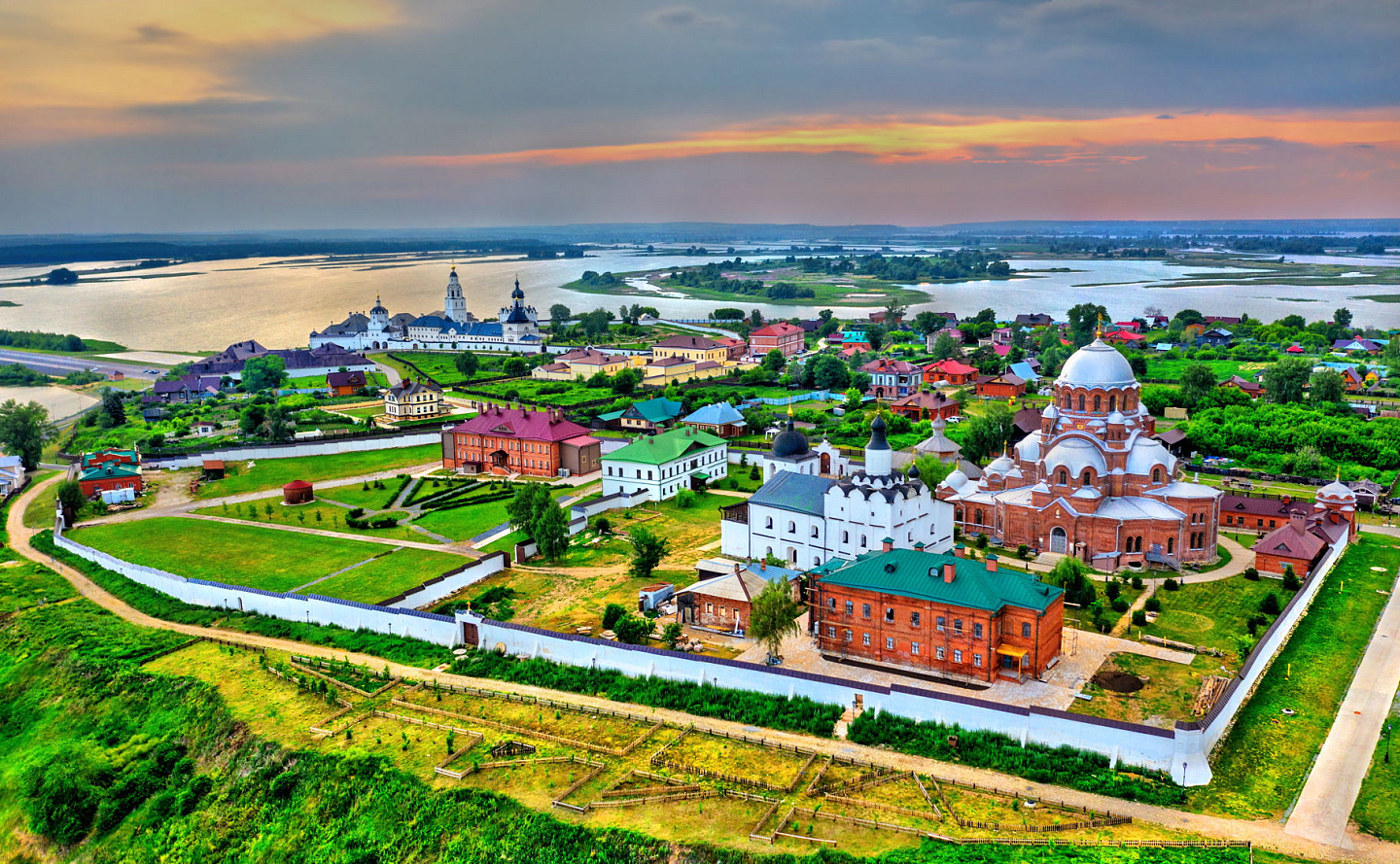 Авиатур в Казань, Йошкар-Ола, Свияжск main photo