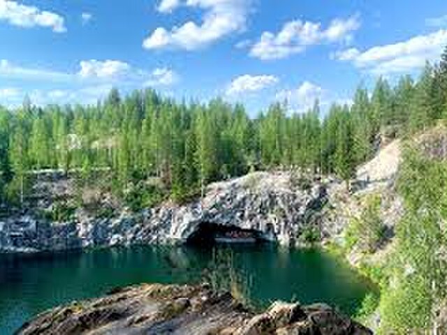 Гостеприимный Санкт-Петербург и Карелия на поезде