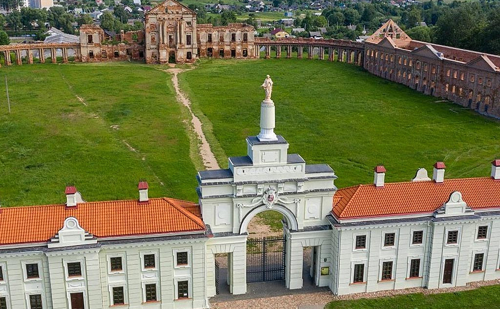 Тур в Брест на 2 дня: Пуща, Крепость и Замки photo 0