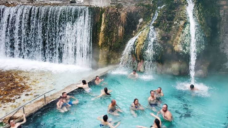 Новый год в Греции + Будапешт, София и замки Румынии photo 2