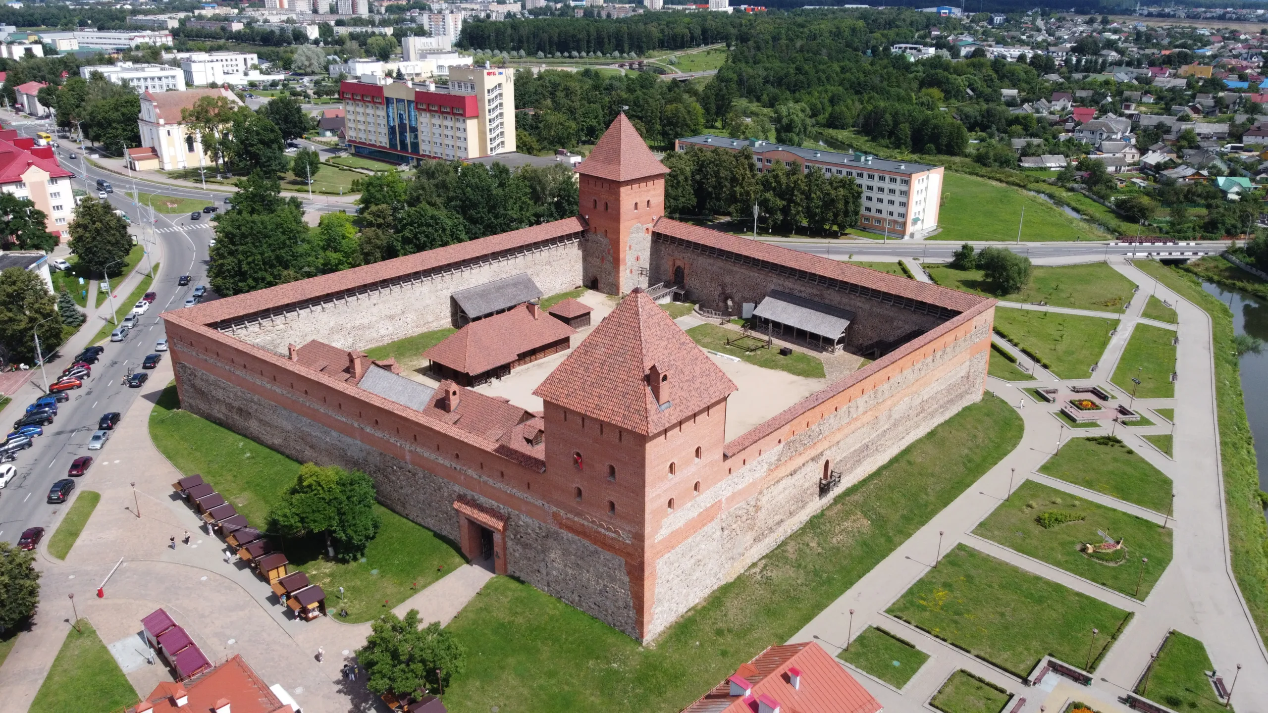 Экскурсия Хрумстик и стеклозавод Неман main photo
