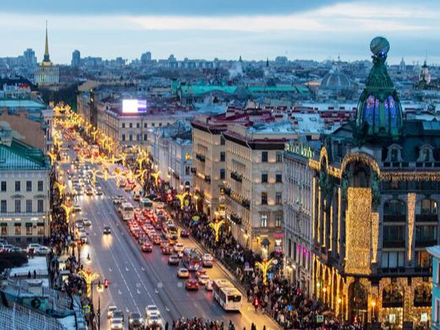 Санкт-Петербург (культурный и не очень). Эрмитаж, крыши, дворы и бар