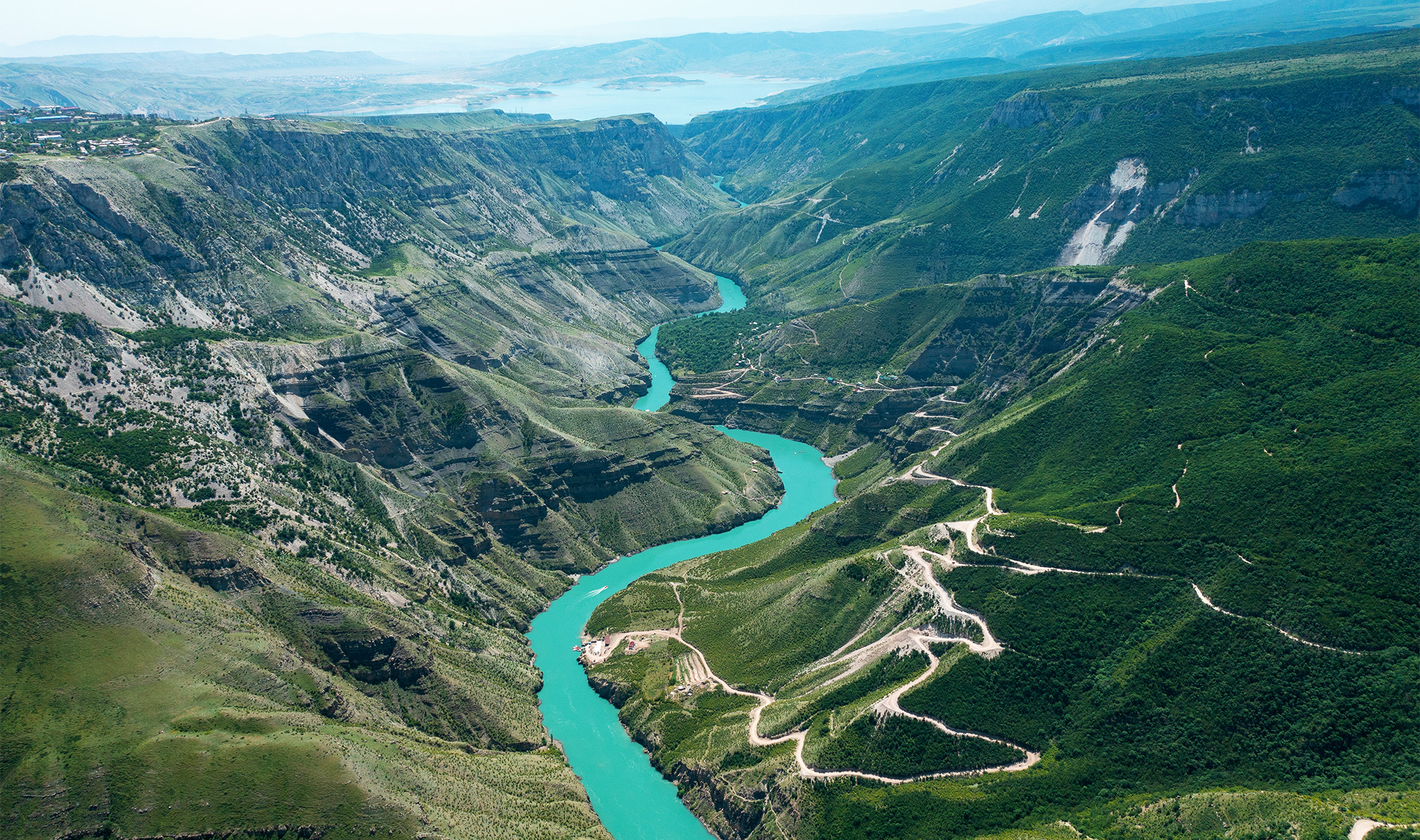 Каспийские жемчужины: от горных вершин к морскому побережью main photo