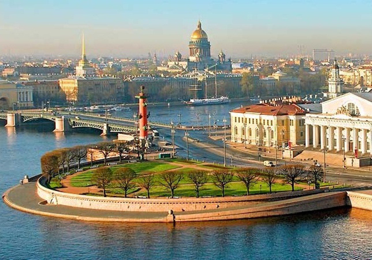 Блистательный Санкт-Петербург: обзорная экскурсия+Петергоф+Кронштадт+Царское село main photo