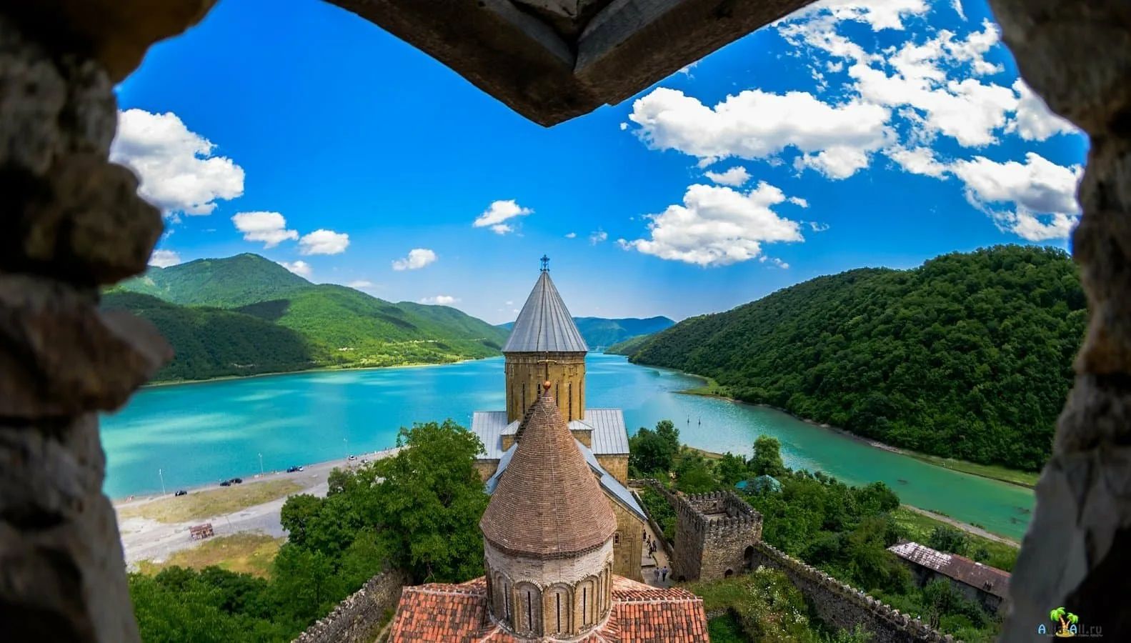 Золотой треугольник Грузии» с отдыхом на море main photo